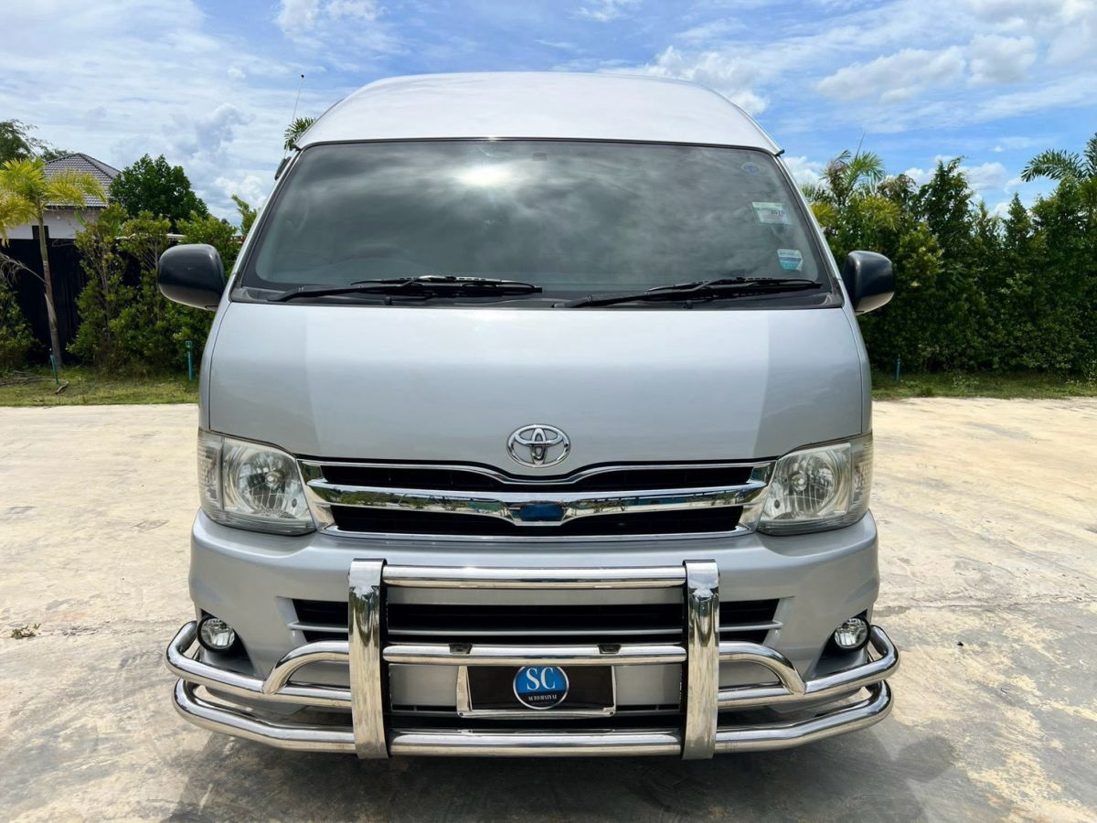 รถตู้โดยสารยอดนิยม Toyota Commuter 2.5 D4D ปี 2013 สีบรอนซ์เงิน ไมล์แท้ 133,649 กม. ราคา 469,000 บาท รถมือสองหาดใหญ่สภาพสวยพร้อมใช้งาน รูปที่ 2