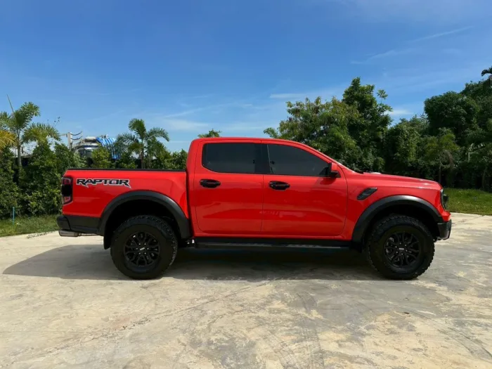 Front view of Ford Ranger Raptor 2.0 Bi-Turbo year 2023 red color used car in Hatyai รูปที่ 8