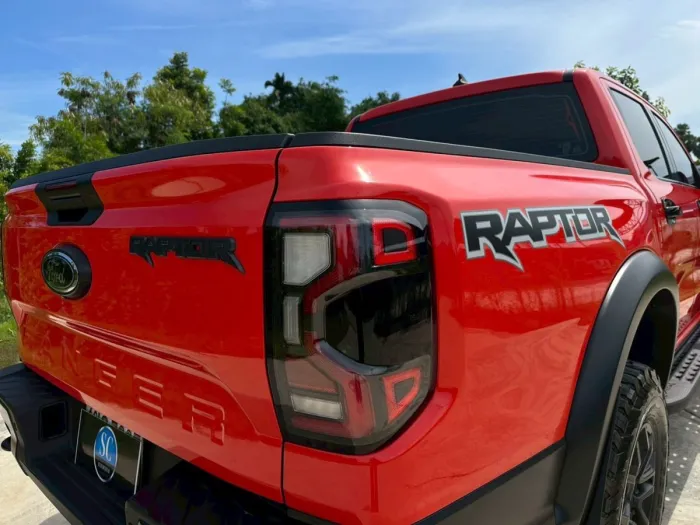 Front view of Ford Ranger Raptor 2.0 Bi-Turbo year 2023 red color used car in Hatyai รูปที่ 12