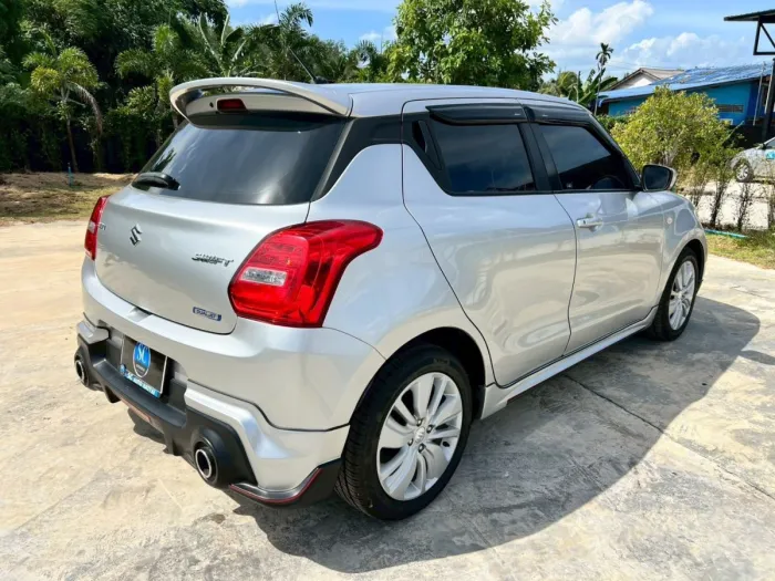 Front view of Suzuki Swift 1.2 GL CVT year 2019 silver color used car in Hatyai รูปที่ 5