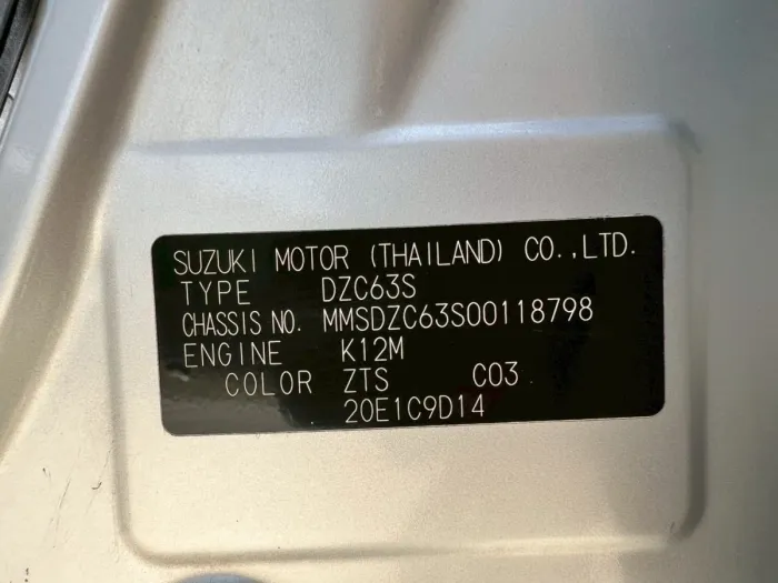 Front view of Suzuki Swift 1.2 GL CVT year 2019 silver color used car in Hatyai รูปที่ 21