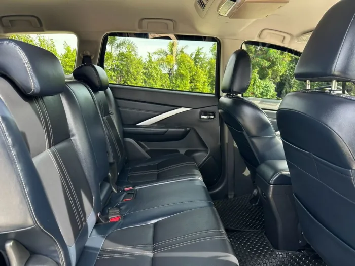 Front view of Mitsubishi Xpander Cross Minorchange grey color used car in Hatyai รูปที่ 16