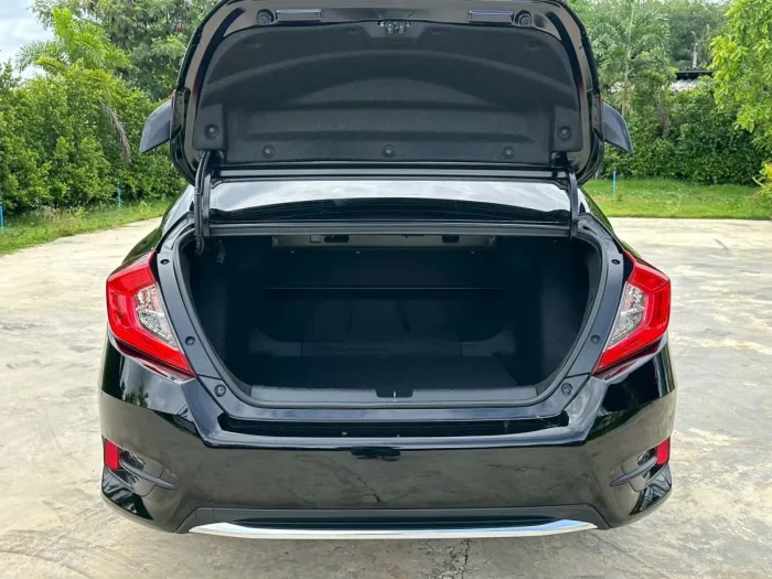 Front view of Honda Civic FC 1.8 EL year 2019 black color used car in Hatyai รูปที่ 16