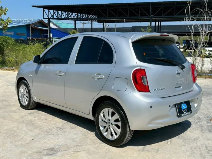 Front view of Nissan March 1.2 EL year 2022 silver color used car in Hatyai รูปที่ 5