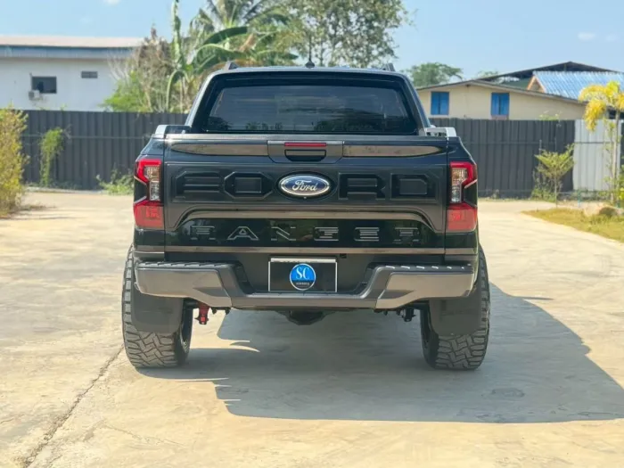 Front view of Ford Ranger Double Cab 2.0 Turbo Sport AT year 2024 black color used car in Hatyai รูปที่ 4