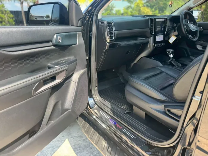Front view of Ford Ranger Double Cab 2.0 Turbo Sport AT year 2024 black color used car in Hatyai รูปที่ 28