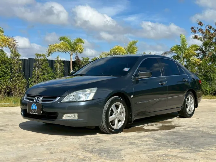 Front view of Honda Accord 2.4 EL year 2004 grey color used car in Hatyai