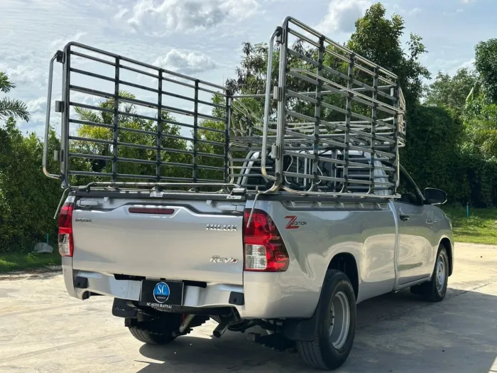 Front view of Toyota Hilux Revo Single Cab 2.8 Entry year 2023 silver color used car with cargo rack in Hatyai รูปที่ 20