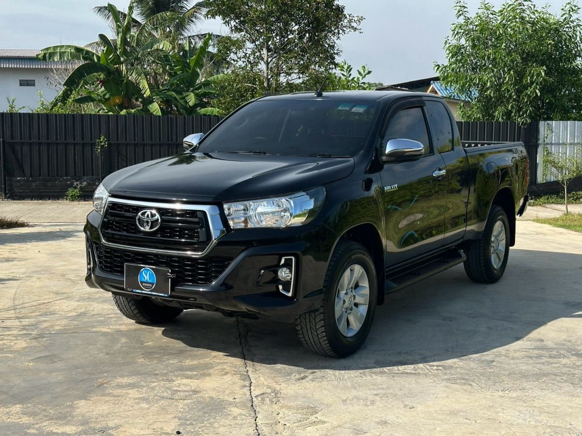 Front view of Toyota Hilux Revo Prerunner Smart Cab 2.4 J Plus year 2018 black color used car in Hatyai