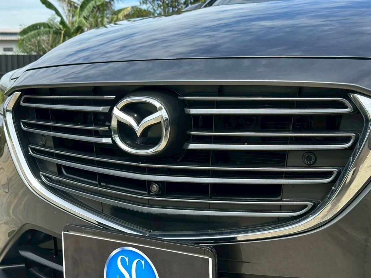 Front view of Mazda CX-3 2.0 Comfort year 2023 grey color used car in Hatyai รูปที่ 9