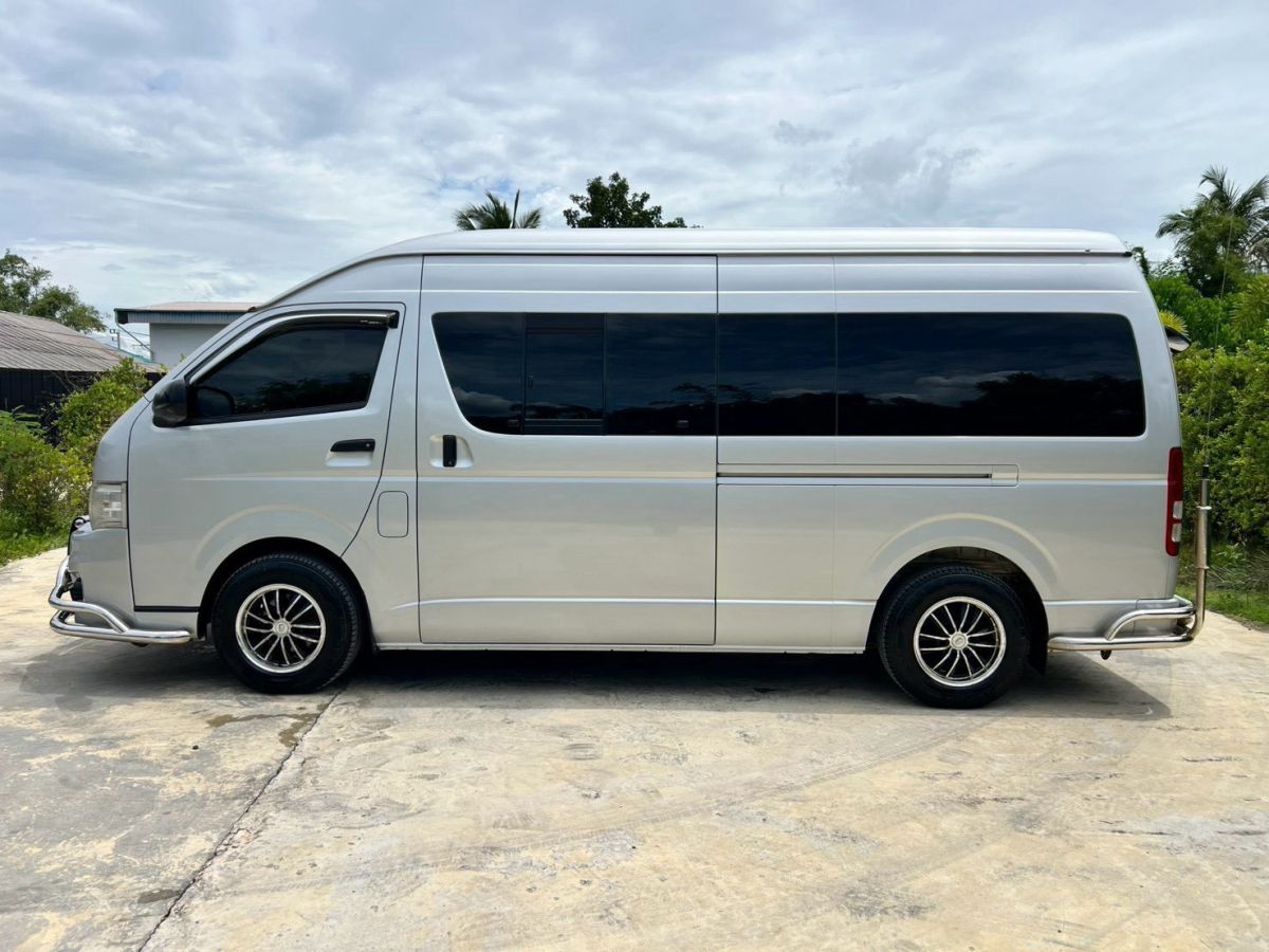 รถตู้โดยสารยอดนิยม Toyota Commuter 2.5 D4D ปี 2013 สีบรอนซ์เงิน ไมล์แท้ 133,649 กม. ราคา 469,000 บาท รถมือสองหาดใหญ่สภาพสวยพร้อมใช้งาน รูปที่ 7